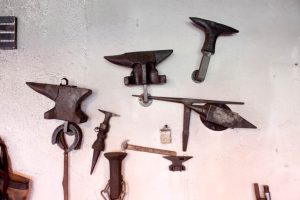 Kunstschmied Tom Carstens | Altes Schmiedewerkzeug
